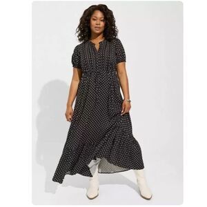 Torrid pattern short sleeve midi dress